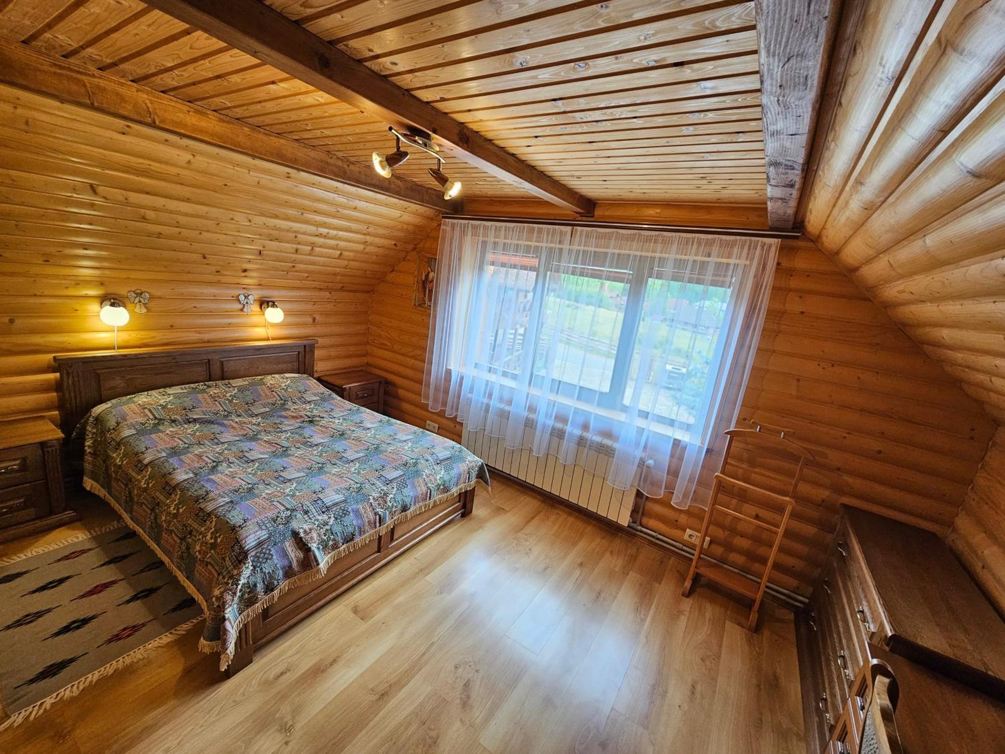 Guesthouse Kolo Druziv Tatariv Buitenkant foto