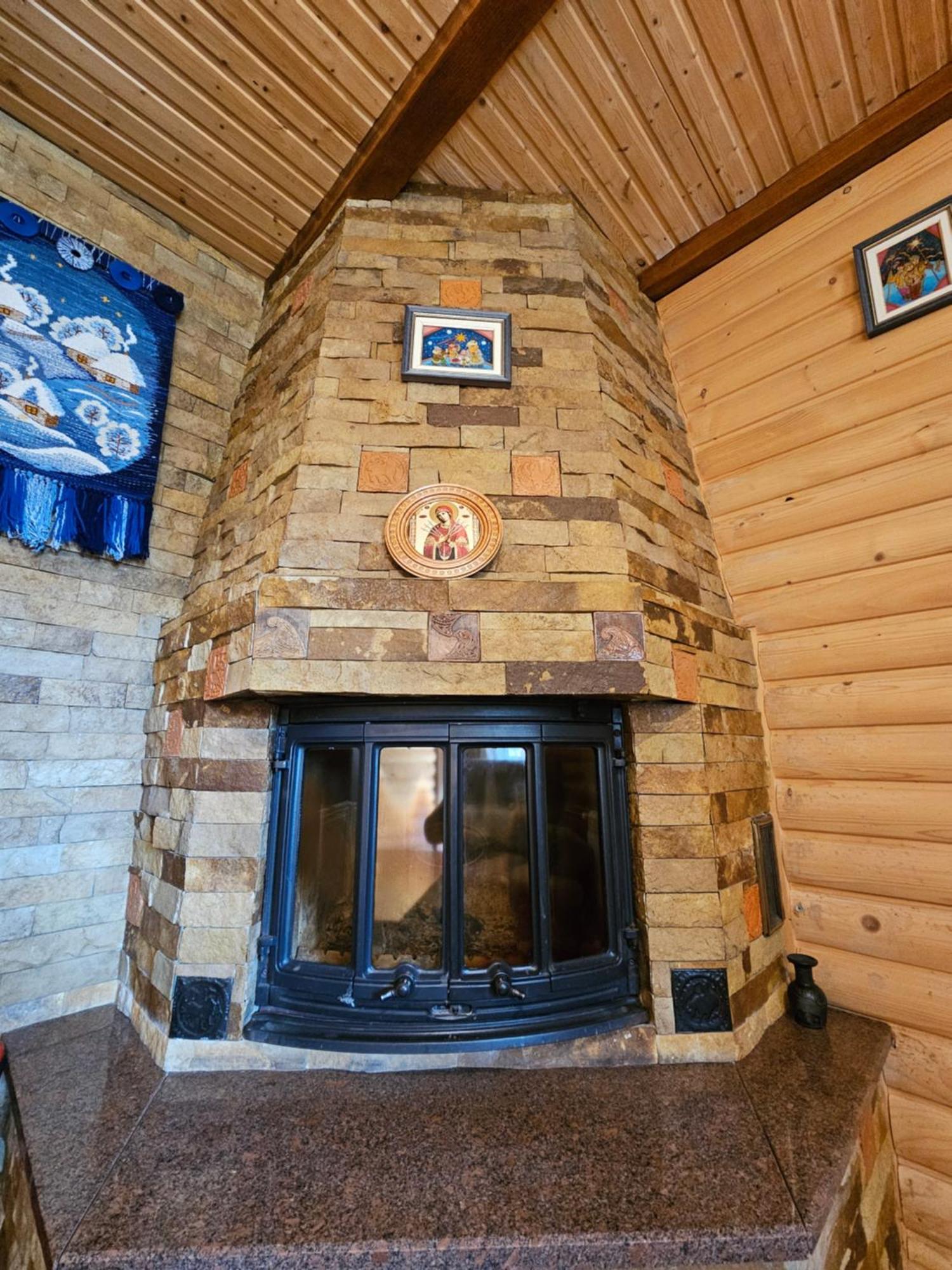 Guesthouse Kolo Druziv Tatariv Buitenkant foto