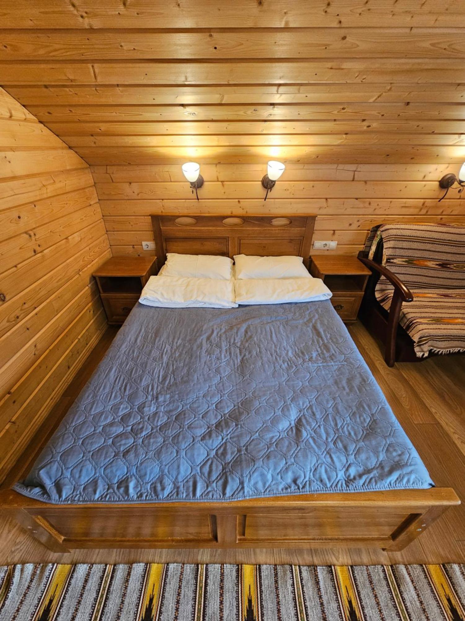 Guesthouse Kolo Druziv Tatariv Buitenkant foto