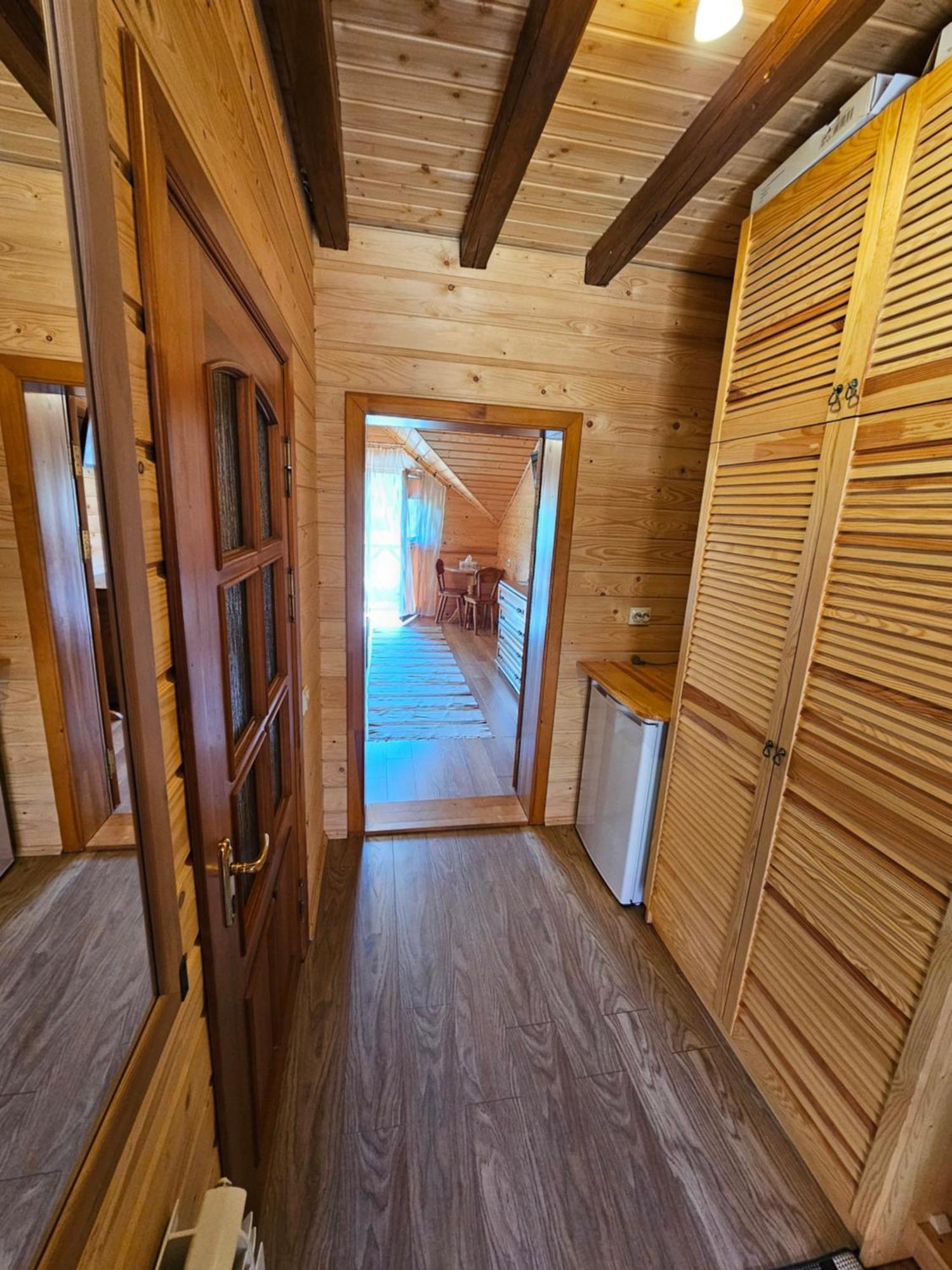 Guesthouse Kolo Druziv Tatariv Buitenkant foto